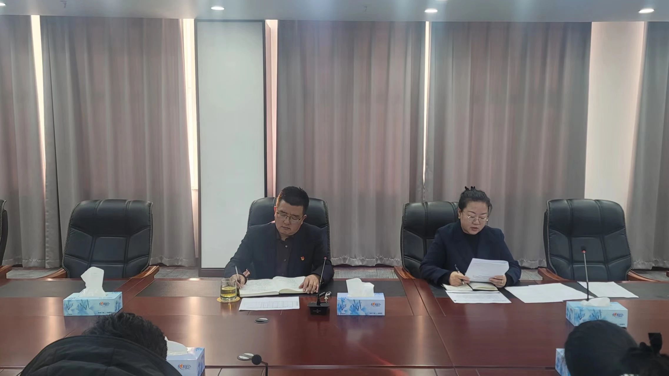 【主题教育】beat365在线唯一官网召开学习贯彻习近平新时代中国特色社会主义思想主题教育阶段性工作推进会