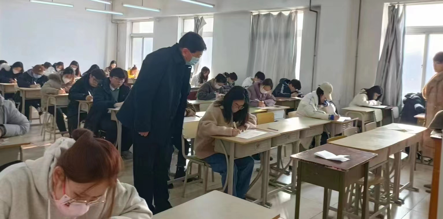 学校督导组圆满完成期末考试巡查督导工作