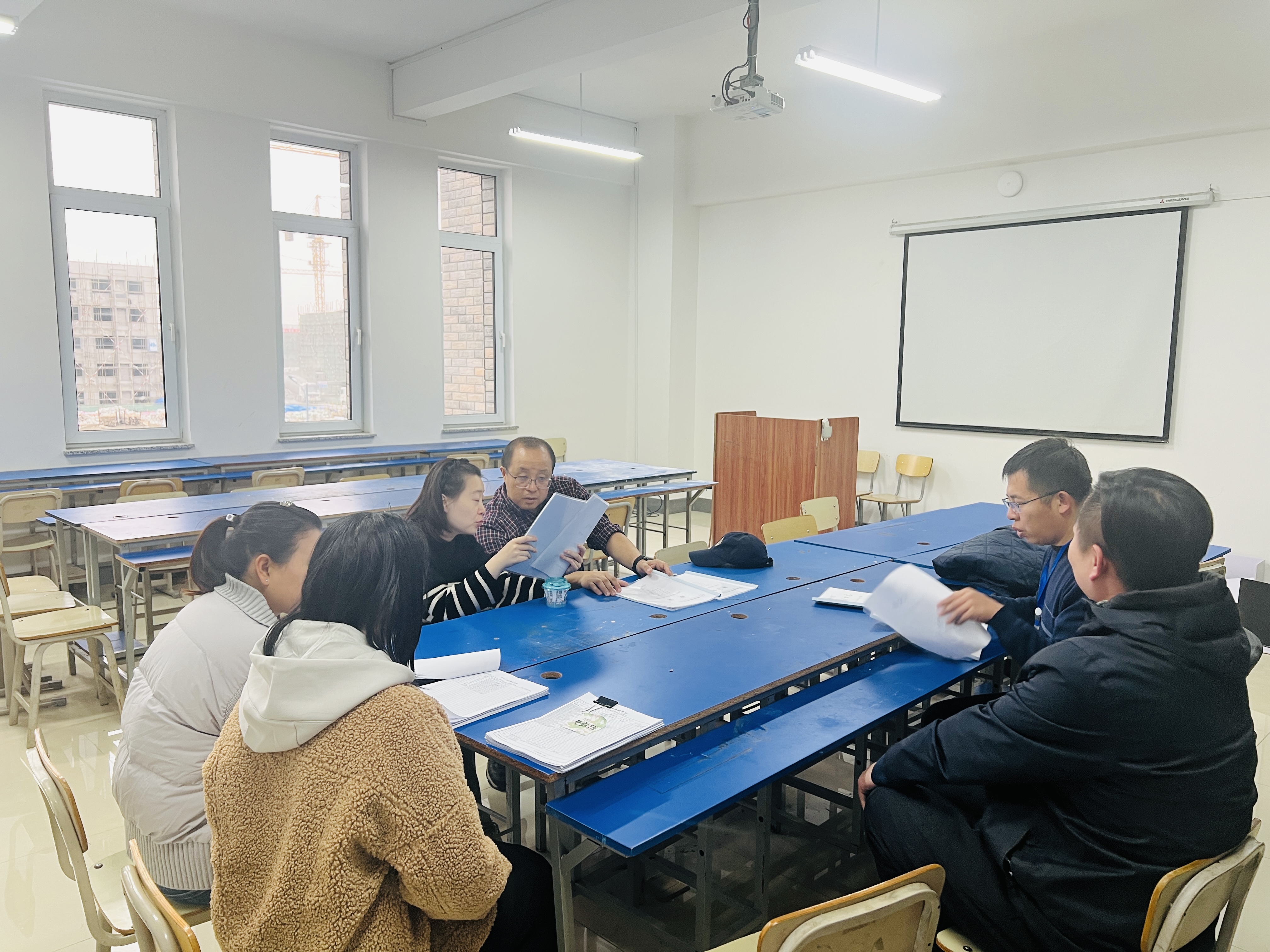 2025-2026学年第一学期期中教学检查圆满结束