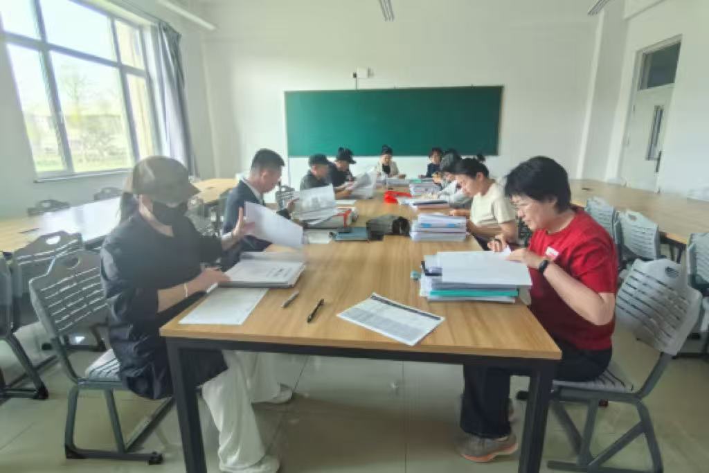 学校开展2025-2026学年第二学期期中教学检查工作