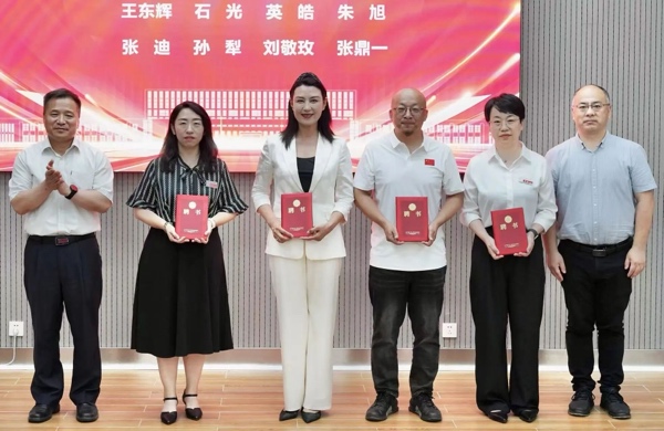 beat365与大连工业大学签署战略合作协议