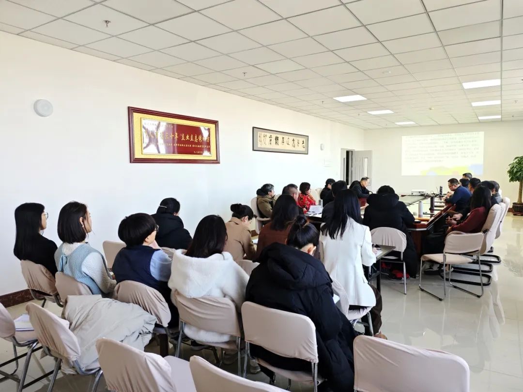 马院组织教师学习“时代楷模”单杏花事迹 开展师德师风培训